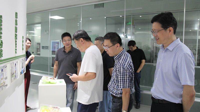 紹興市人大常委會社會工委主任徐建璋調(diào)研浙農(nóng)華盛